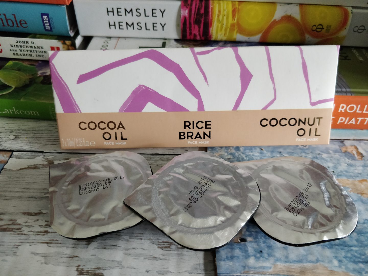 Oliver Bonas Coconut Oil Face Mask