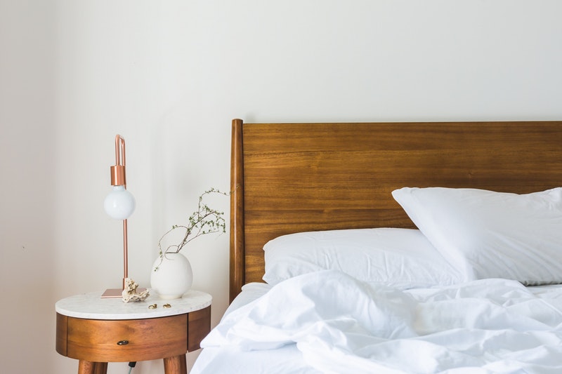 a relaxing modern bedroom